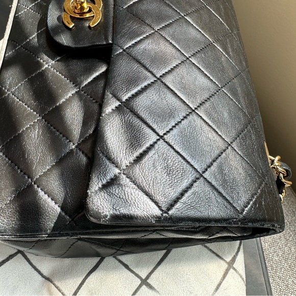 SOLD - Chanel Medium Flap Bag - Picture 3 of 9